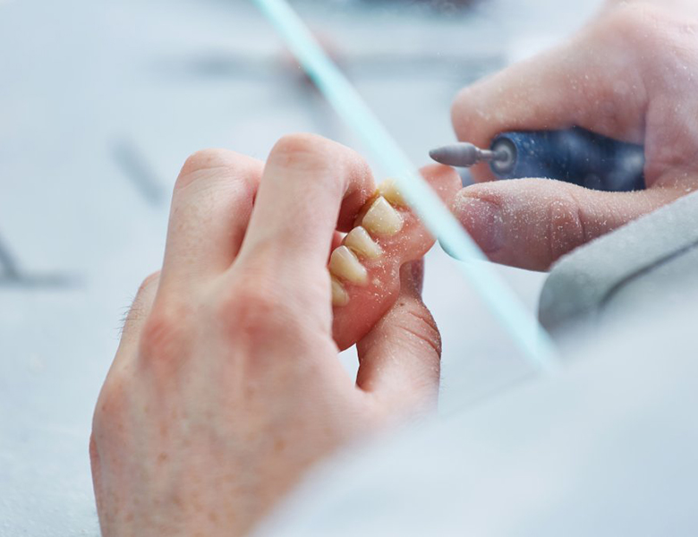 千葉県茂原市の歯医者、たけ歯科クリニックの入れ歯治療